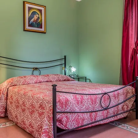 Apartment On The Slopes Of Monte Malbe House *