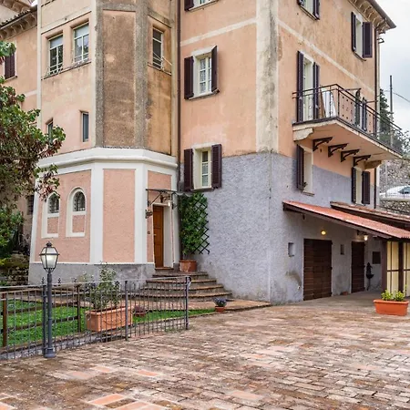 On The Slopes Of Monte Malbe House Apartment Colle Umberto (Umbria)
